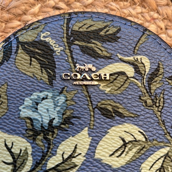 Coach Floral Round Coin Purse NWOT - Picture 2 of 7